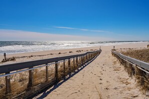 Beach nearby, sun loungers, beach towels
