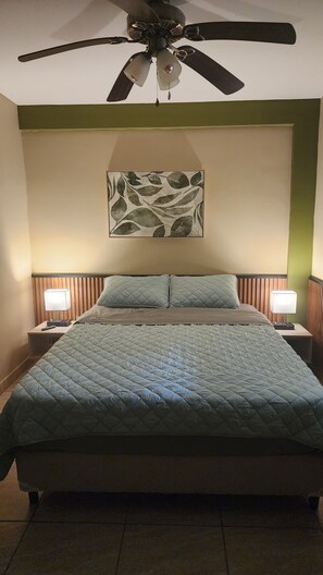 4 Schlafzimmer, Schreibtisch, kostenloses WLAN