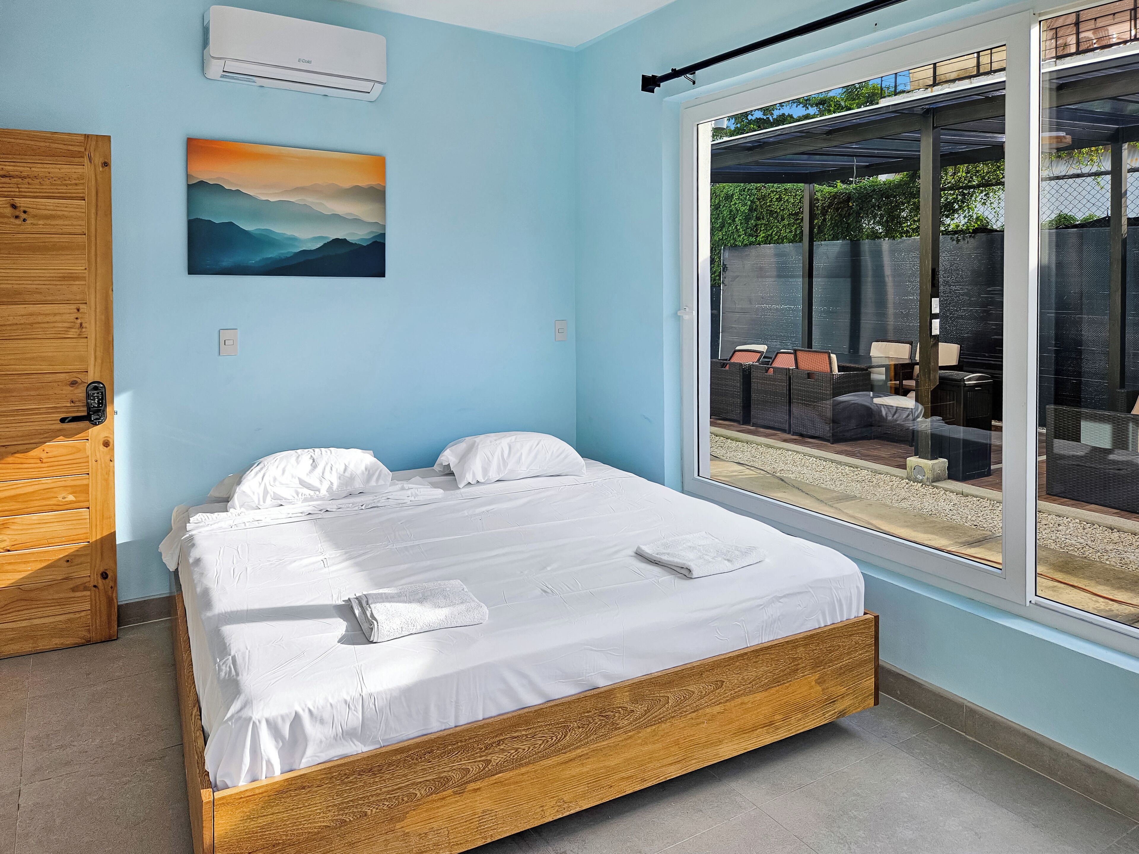 Luxe villa, niet-roken, privézwembad | 4 slaapkamers, luxe beddengoed, verduisterende gordijnen