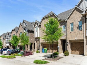 Exterior - A Homely Getaway (Lewisville)