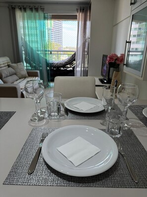 Basic Apartment | Living area