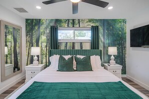 6 bedrooms, iron/ironing board, travel cot, free WiFi