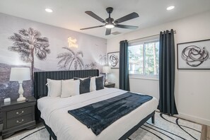 6 室のベッドルーム、アイロン / アイロン台、旅行用ベビーベッド、WiFi (無料)