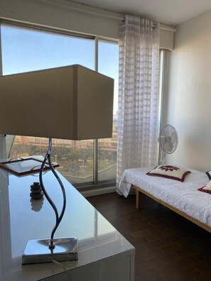 1 sovrum och strykjärn/strykbräda