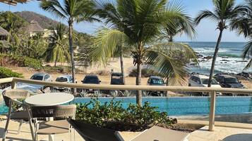 Condo Deluxe, 1 habitación, vista al océano | Terraza o patio