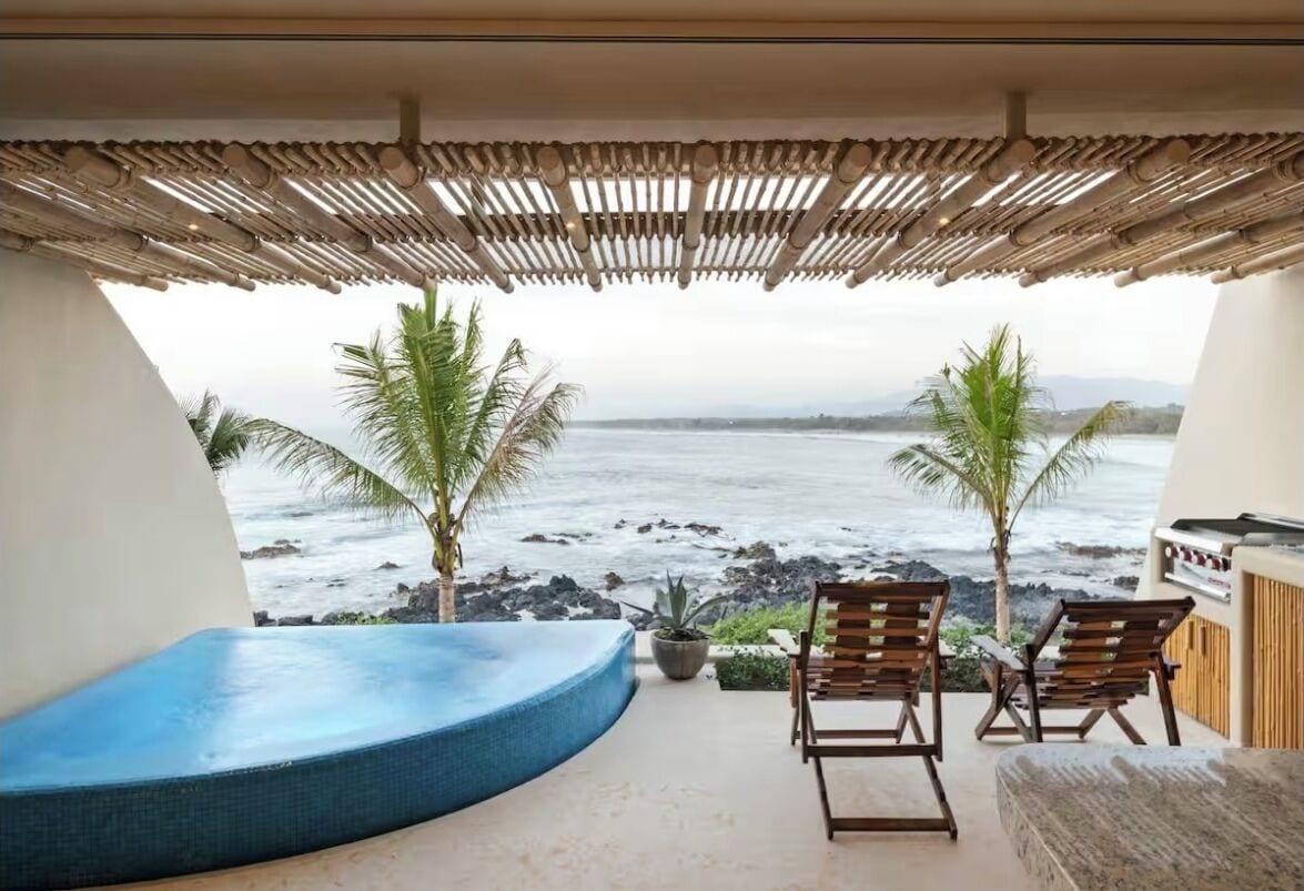 Appart'hôtel Familial, vue océan, en front de plage | Terrasse/Patio