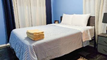 2 bedrooms, bed sheets