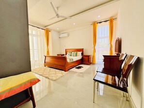 3 bedrooms, iron/ironing board, WiFi, bed sheets - Glamorous hideout in Mombasa Nyali (Mombasa)