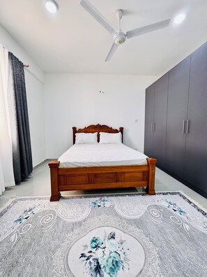 3 chambres, bureau, fer et planche à repasser, Wi-Fi gratuit