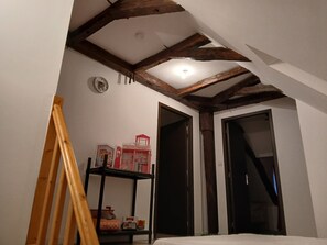 3 bedrooms, iron/ironing board, travel crib, bed sheets