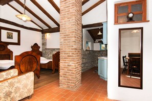 1 bedroom, free WiFi, bed sheets