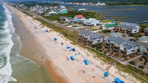 ビーチ、サンラウンジャー、ビーチタオル