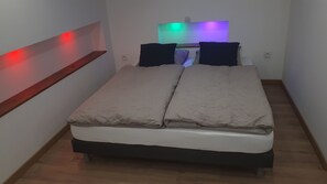 2 chambres, lit parapluie, Wi-Fi gratuit, draps fournis
