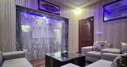 Haven Lodge, Cozy 3BR Entire Home with Lounge, Drawing, Dining & Kitchen