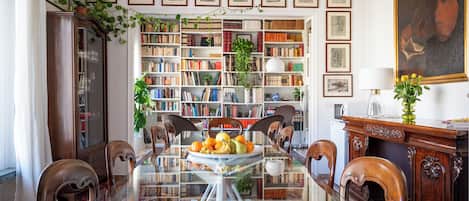 Dagelijks ontbijtbuffet inbegrepen