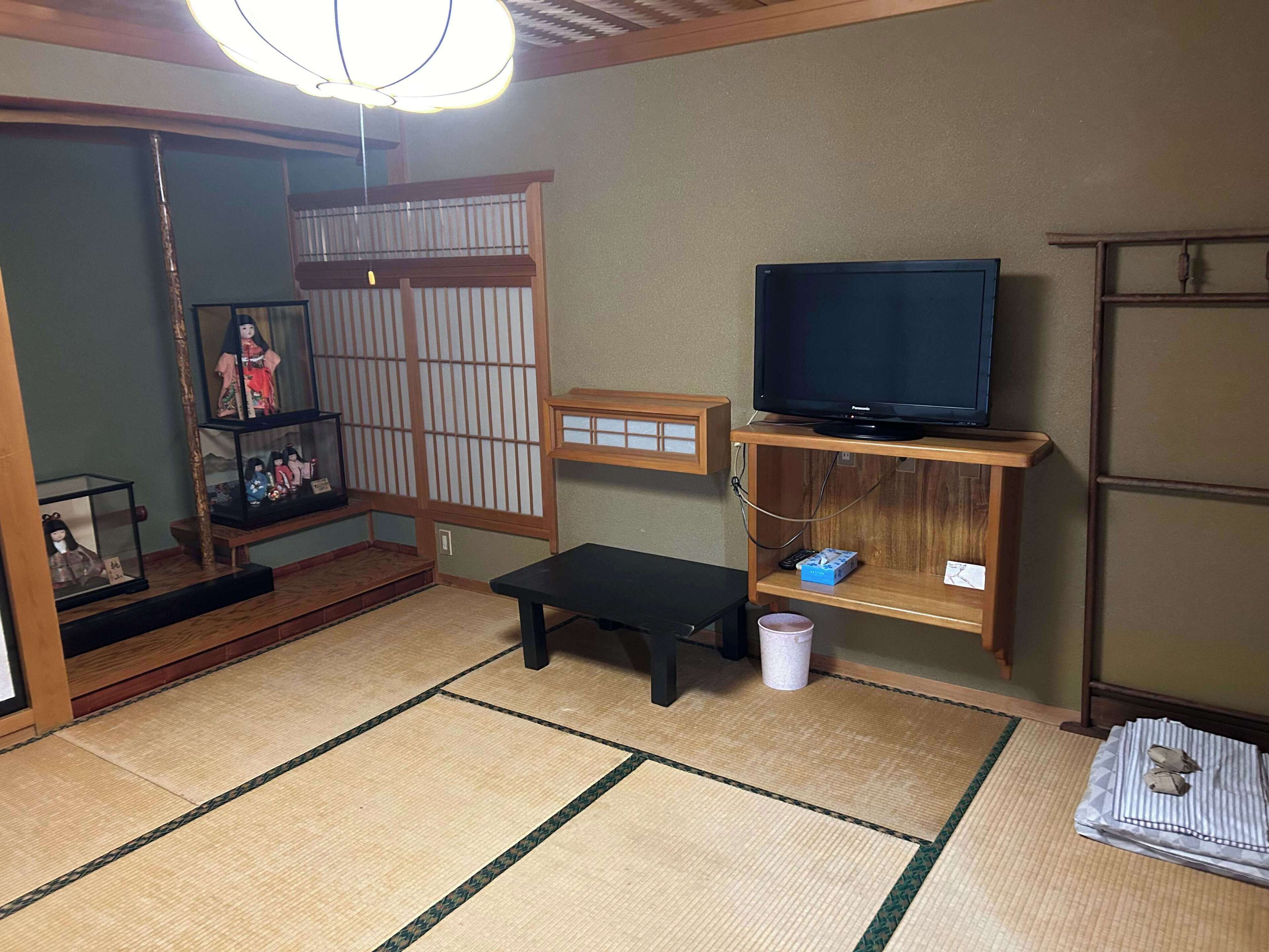 ベーシック ルーム 喫煙可 | デスク