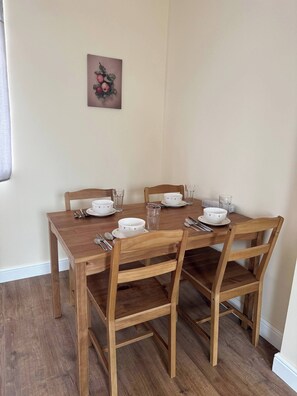 Apartment, 1 Bedroom | Dining room - London 1 bed Beautiful Flat Great Location (London)