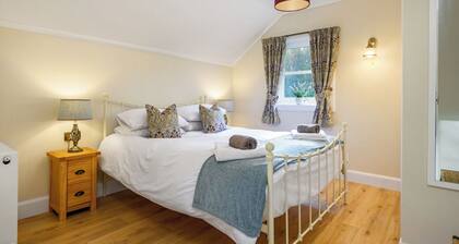 James Wilson Suite - UK49367