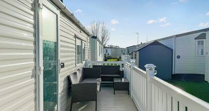 2 bedroom accommodation in Rhyl