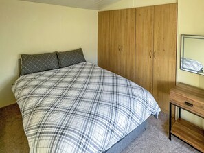 2 bedrooms, free WiFi, bed sheets - 2 bedroom accommodation in Rhyl (Rhyl)