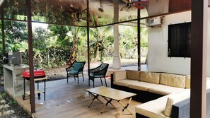 Terrace/patio - Casa Ylang Ayala, pool home minutes to the sand! (Palo Seco Beach, Parrita,)