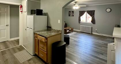 Amazing Downtown Location! Quiet & Spacious! #B