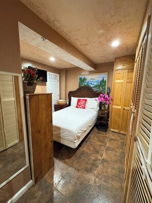 1 habitación y ropa de cama