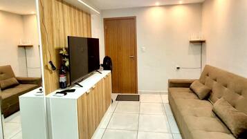Apartment, Non Smoking | 2 bedrooms, bed sheets
