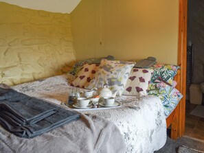 1 bedroom, free WiFi, bed sheets - 1 bedroom accommodation in St Breward, near Bodmin (St Breward, near Bodmin)