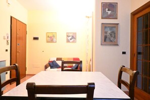 Dining - SE152 - Senigallia, delightful two-room apartment facing the sea (Senigallia)