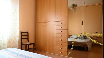 2 sovrum och sängkläder