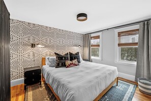 3 chambres, fer et planche à repasser, Wi-Fi, draps fournis