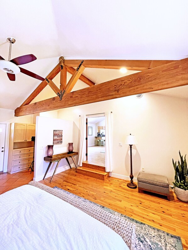 2 Schlafzimmer, Zimmersafe, Bügeleisen/Bügelbrett, Reisekinderbett