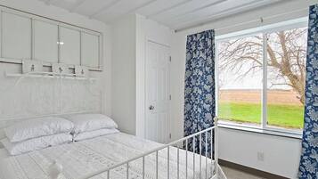 2 quartos, ferros/tábuas de passar roupa, Wi-Fi, roupa de cama