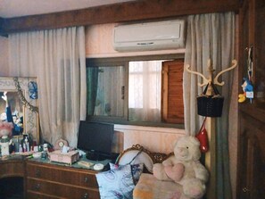 Gemeinsamer Schlafsaal, 1 Schlafzimmer, Raucher, Balkon | Wohnzimmer
