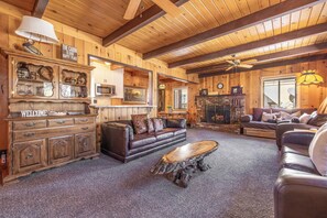 Smart TV, fireplace, video games