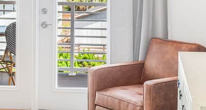 500 ft To Beach/Balcony Ocean Views/Hot Tub/Yoga Studio/Bikes/In-Law Suite