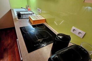 Fridge, microwave, oven, stovetop - Apartment T3 Agen, France (Agen)