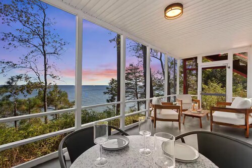 Driftwood Haven, Chesapeake Bay views throughout