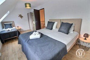 2 chambres, fer et planche à repasser, Wi-Fi gratuit, draps fournis