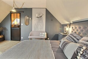 4 chambres, fer et planche à repasser, Wi-Fi gratuit, draps fournis