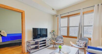 Central Haven Escape: Stylish 3BR With Free Parking