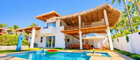 4 habitaciones, caja de seguridad en la habitación y cortinas blackout