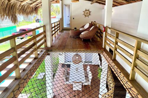 Villa Familiale, 4 chambres, piscine privée, vue partielle sur l'océan | 4 chambres, coffres-forts dans les chambres, rideaux occultants