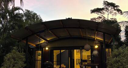 Fridays at Three
Wongaling Beach Cottage