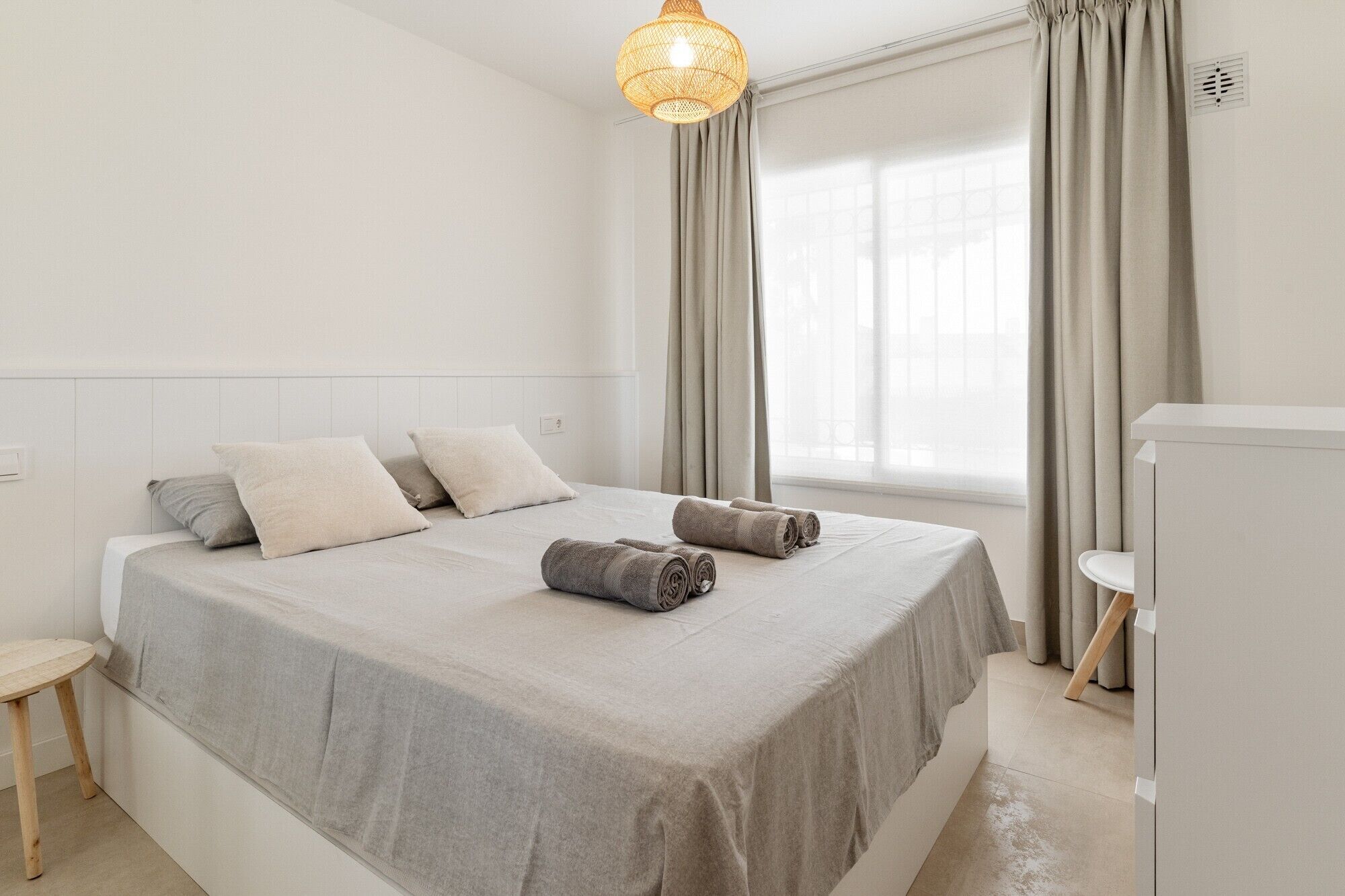 2 camere, ferro/asse da stiro, Wi-Fi gratuito, lenzuola