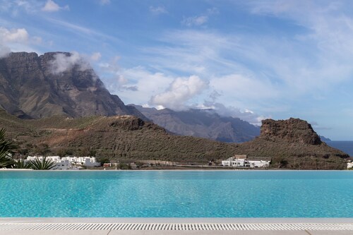 Avec la vue sur la mer, piscine partagée et Wi-Fi.