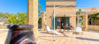 Apartment 'Agriturismo Le Baccole - Apt' with Private Terrace, Private Garden and Air Conditioning