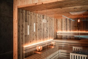 Sauna - Apartment 'Bruneggerhof 2' with Mountain View, Private Garden and Wi-Fi (Rio Bianco)