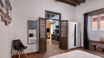 1 slaapkamer, een strijkplank/strijkijzer, gratis wifi, beddengoed